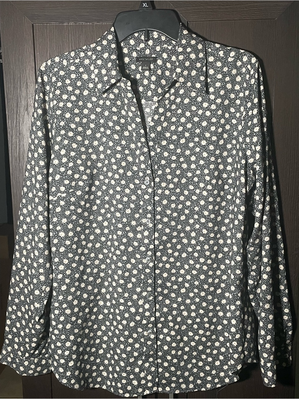 Ann Taylor Black and White Cottage core Floral Button-Up‎ Blouse
